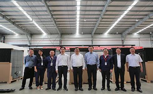 福清市委書記王進(jìn)足到成都中建材調(diào)研