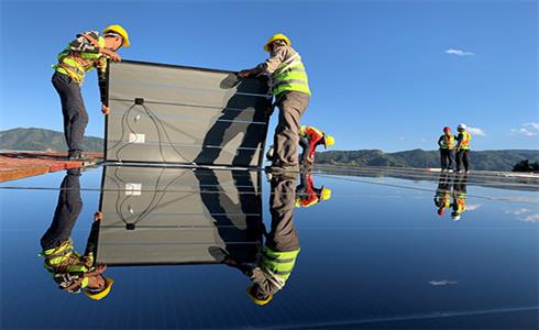成都中建材碲化鎘發(fā)電玻璃成功入選四川省重大創(chuàng)新產(chǎn)品項(xiàng)目