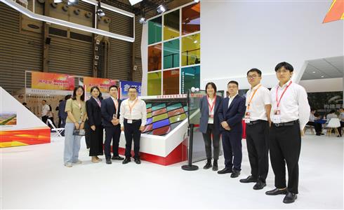 展會(huì)回顧丨成都中建材碲化鎘發(fā)電玻璃亮相SNEC2023