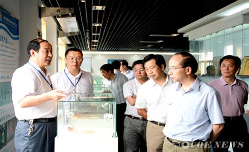 四川省副省長(zhǎng)李成云一行蒞臨公司視察