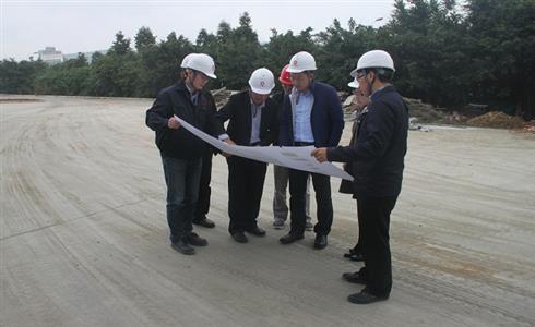 凱盛科技領(lǐng)導(dǎo)到成都中建材調(diào)研